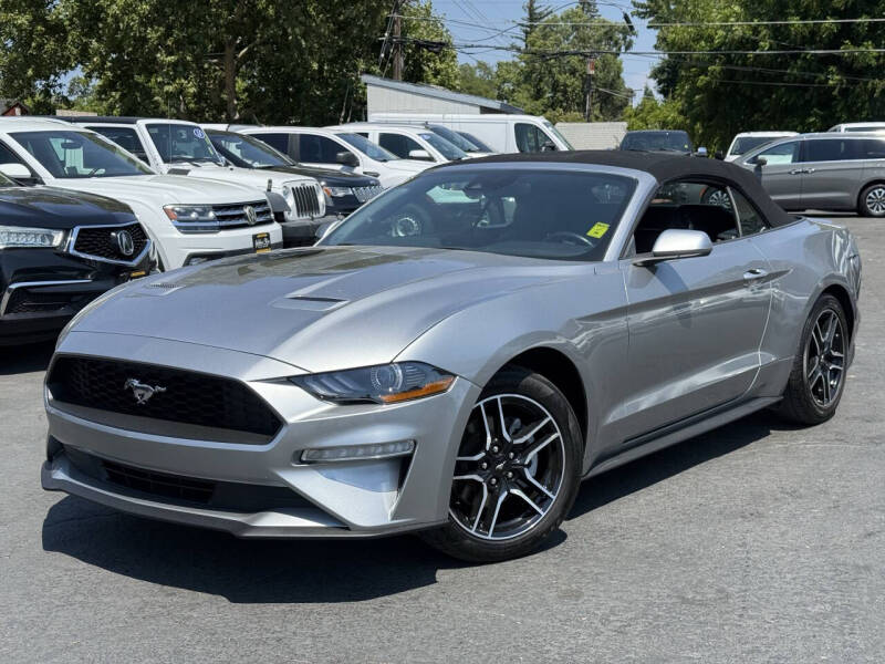 2022 Ford Mustang EcoBoost Premium