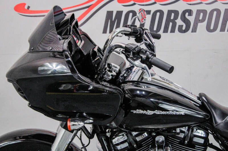2017 Harley-Davidson Road Glide Special