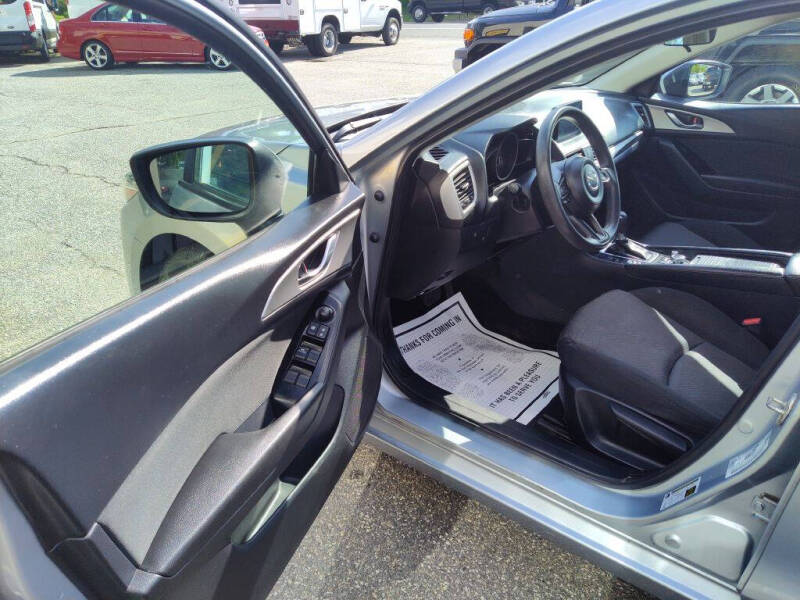 2018 Mazda MAZDA3 Sport