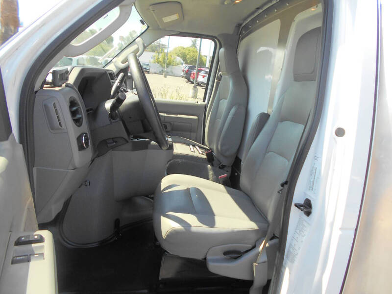 2024 Ford E-Series