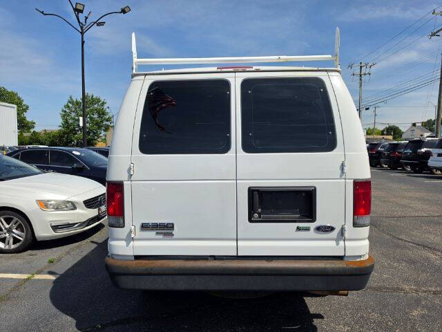 2011 Ford E-Series