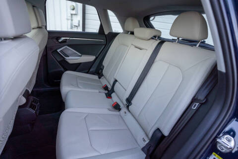 2020 Audi Q3 quattro Premium 45 TFSI