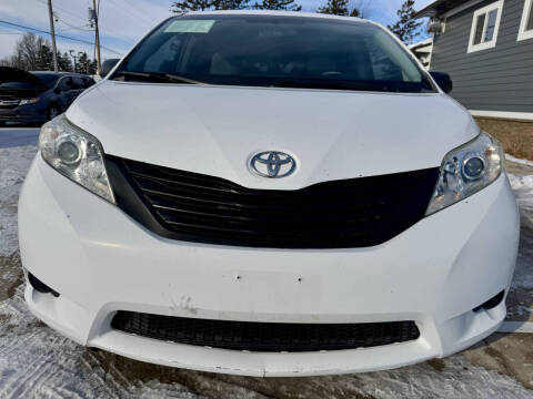 2014 Toyota Sienna L 7-Passenger