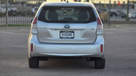 2017 Toyota Prius v Two