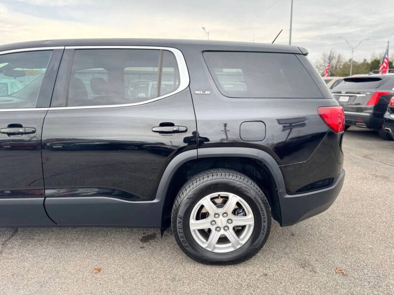 2017 GMC Acadia SLE-1