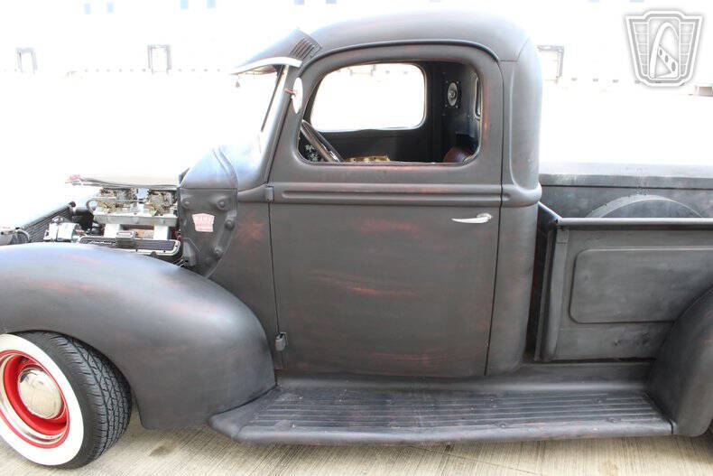 1947 Ford F-100