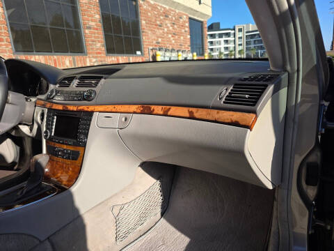 2004 Mercedes-Benz E-Class E 320