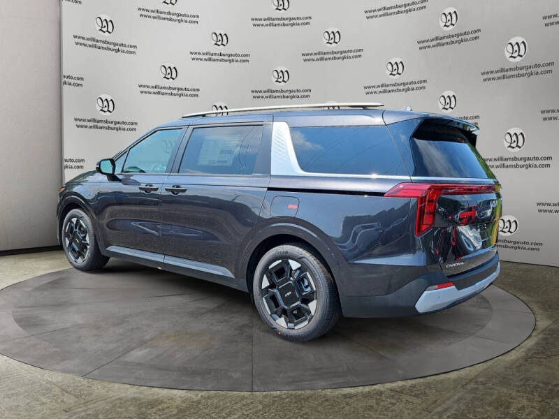 2025 Kia Carnival EX