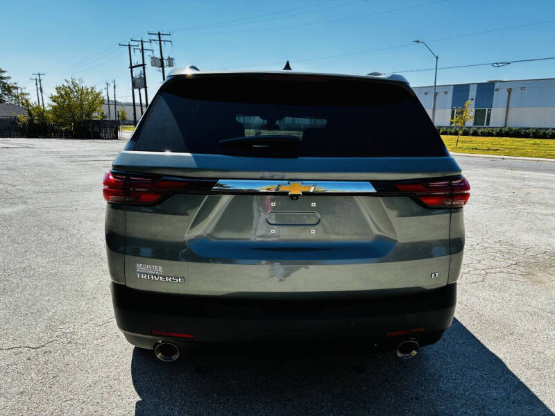 2023 Chevrolet Traverse LT Cloth