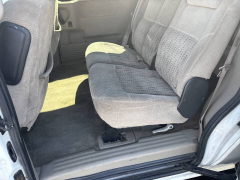 2002 Chevrolet Venture LS