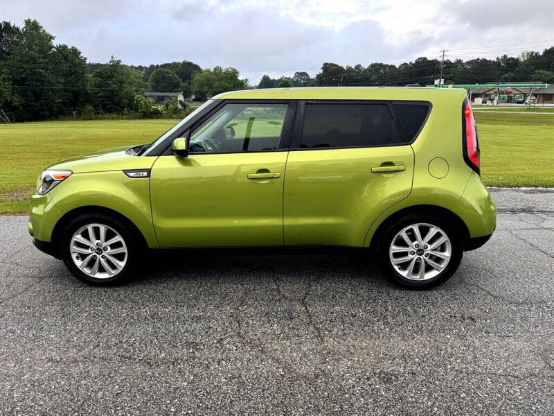 2019 Kia Soul +