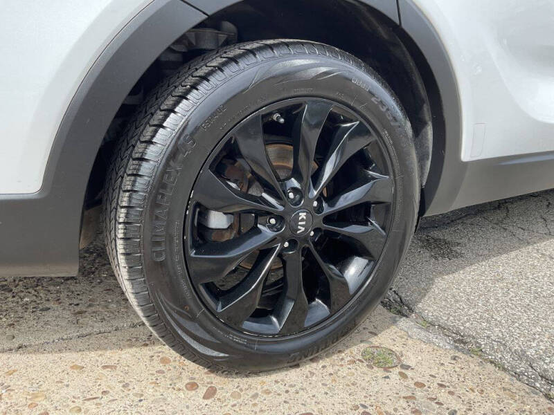 2020 Kia Sorento S V6