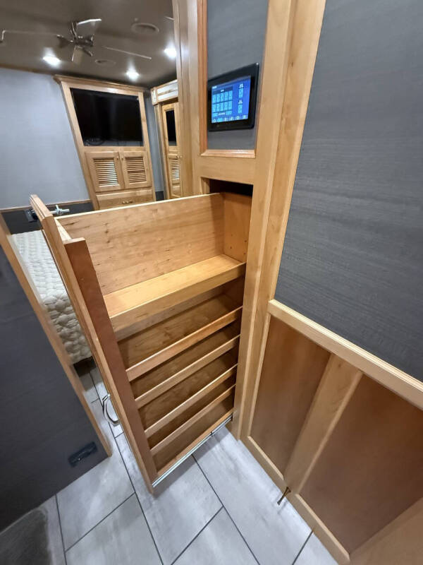 2021 Tiffin Allegro Open Road