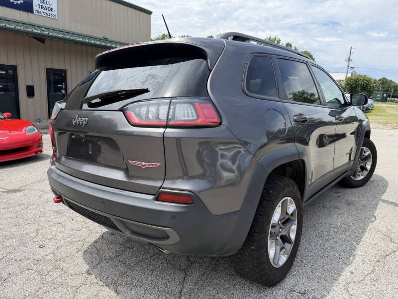 2019 Jeep Cherokee Trailhawk