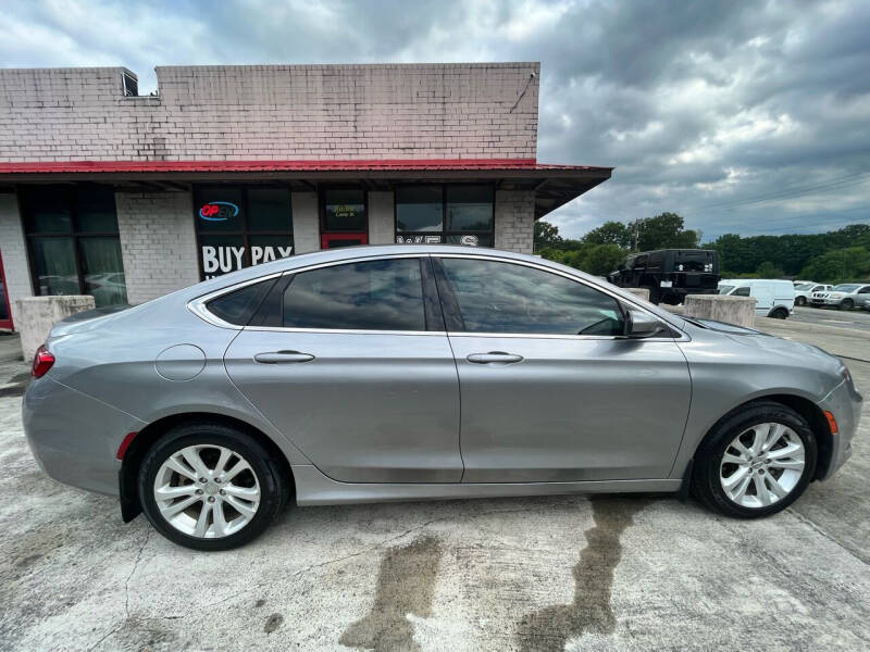 2016 Chrysler 200 LX