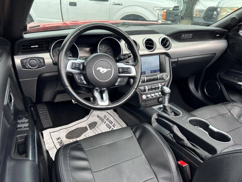 2020 Ford Mustang EcoBoost