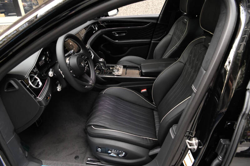 2026 Bentley Flying Spur Azure