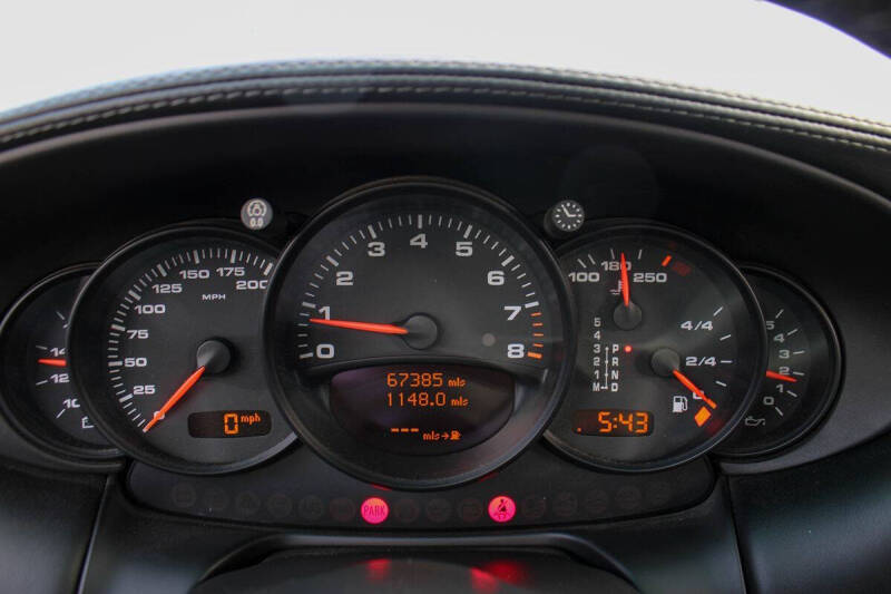 2004 Porsche 911 Carrera 4S