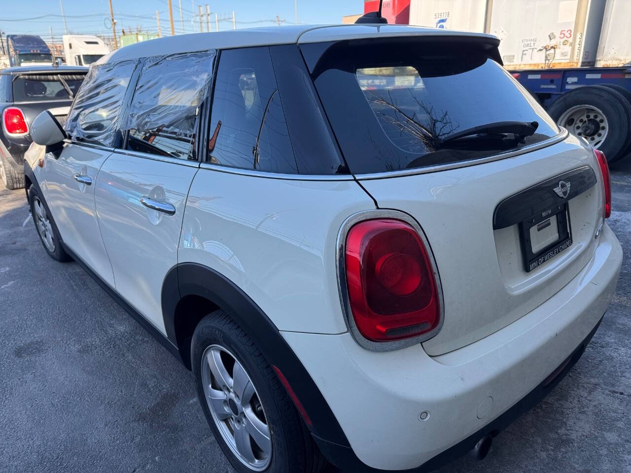 2017 MINI Hardtop 4 Door for sale at Fauzia's Auto Sales, Inc. in Buchanan, NY