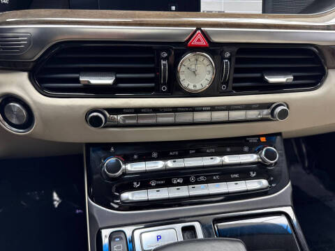2019 Genesis G90