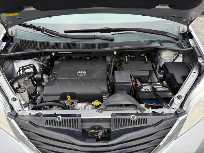 2012 Toyota Sienna
