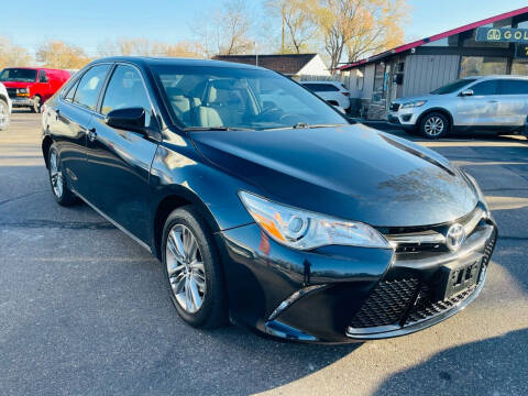 2015 Toyota Camry for sale at GoldenGate Auto Sales LLC in Crystal MN