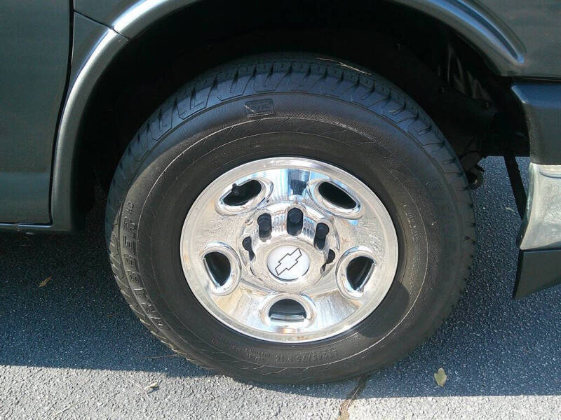 2017 Chevrolet Express LT 3500