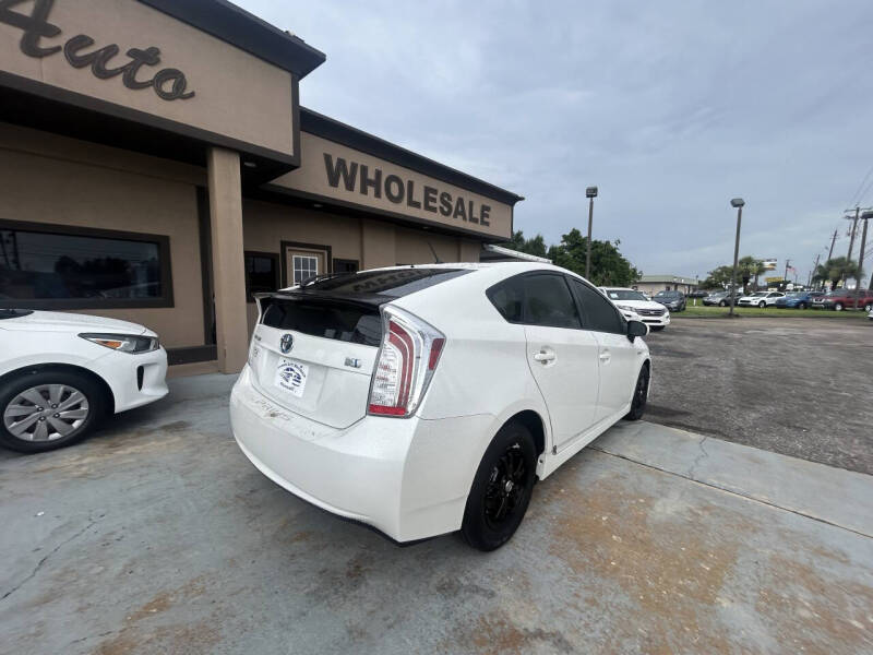 2013 Toyota Prius Two