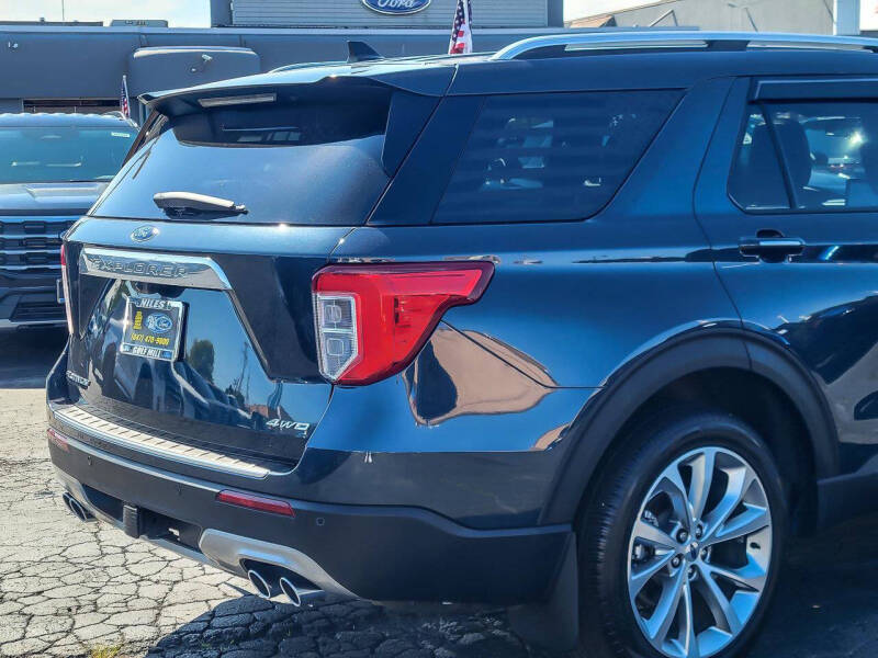 2023 Ford Explorer Platinum