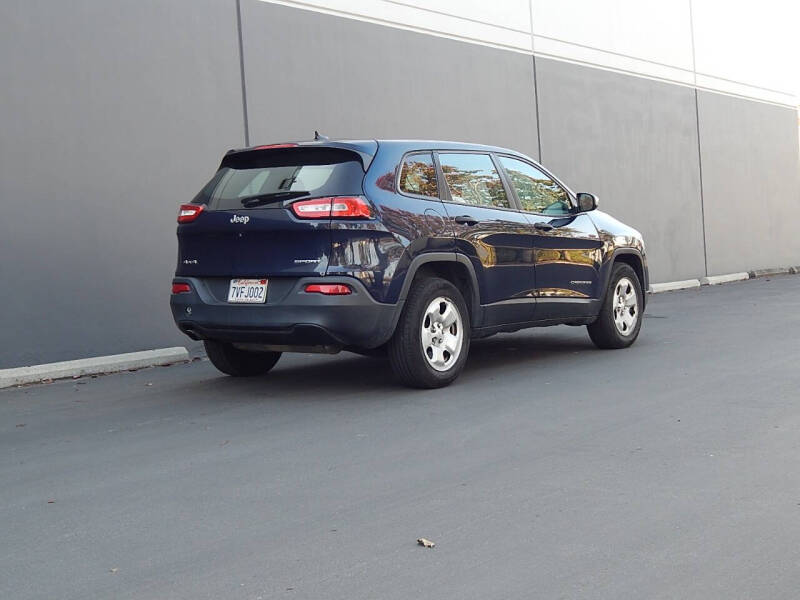 2014 Jeep Cherokee Sport