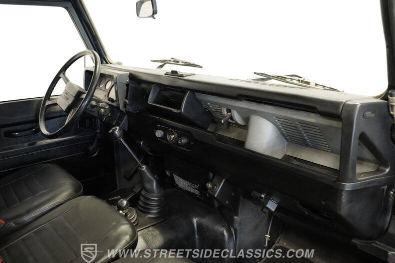 1987 Land Rover Defender