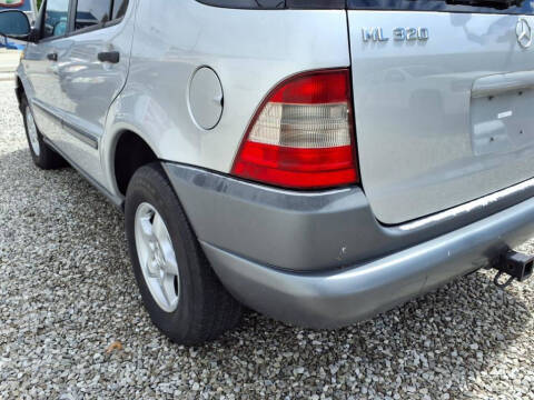 1999 Mercedes-Benz M-Class ML 320