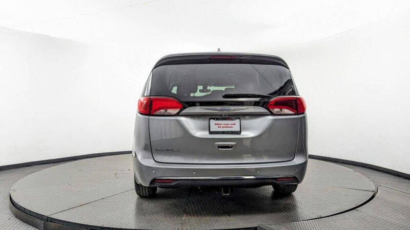 2019 Chrysler Pacifica Touring L