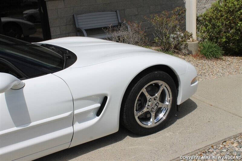 1999 Chevrolet Corvette 18