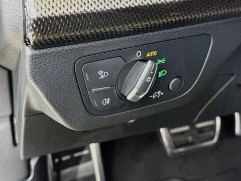 2018 Audi SQ5 3.0T quattro Premium Plus