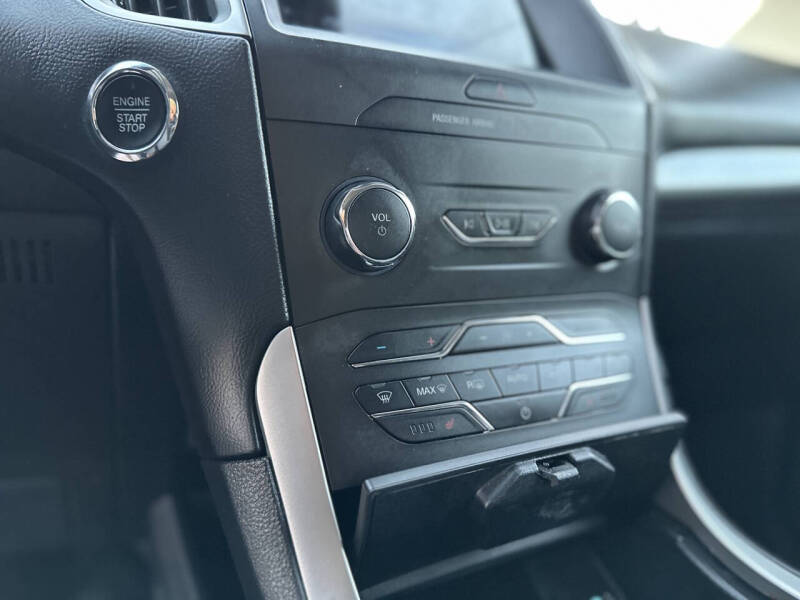 2020 Ford Edge ST Line