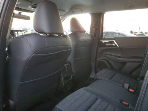 2025 Mitsubishi Outlander PHEV SE