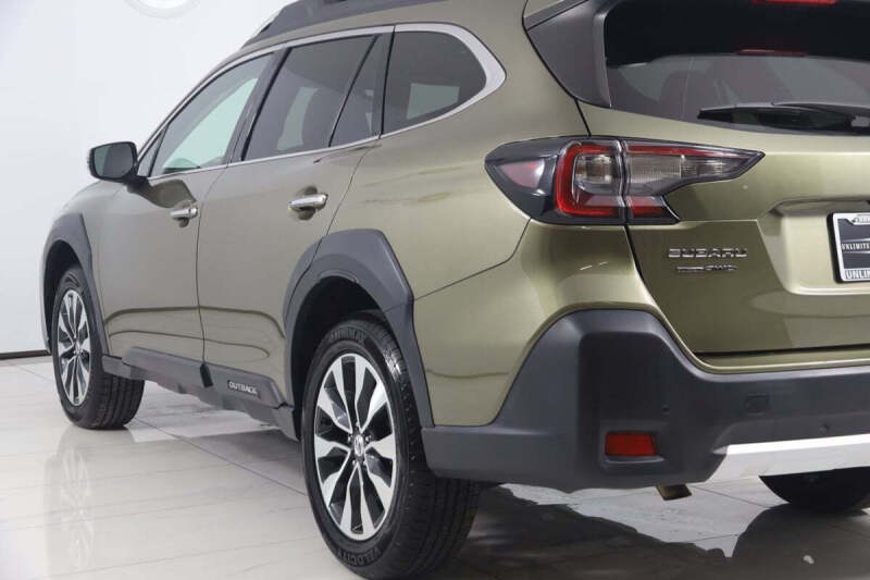2023 Subaru Outback Touring XT