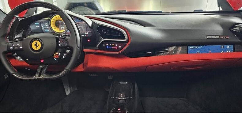 2025 Ferrari 296 GTS