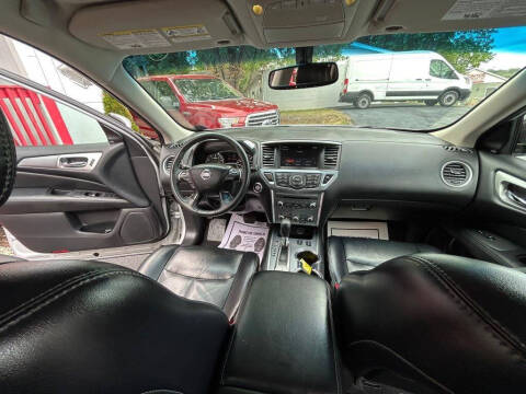 2018 Nissan Pathfinder SL