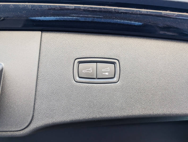 2023 Porsche Cayenne Coupe Platinum Edition