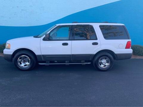 2004 Ford Expedition for sale at Lenherr Auto Sales in Wilmington NC