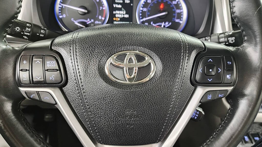 2018 Toyota Highlander for sale at NJ Car Buyer in Jersey City, NJ