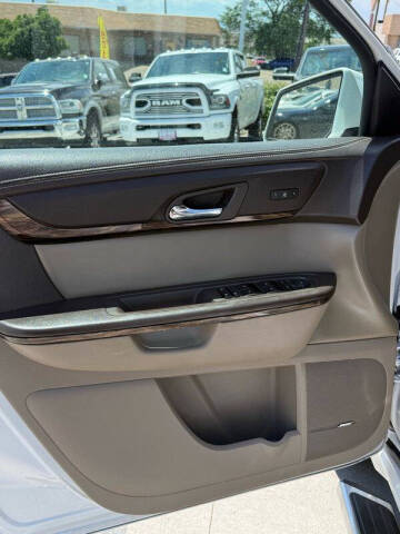 2016 GMC Acadia Denali