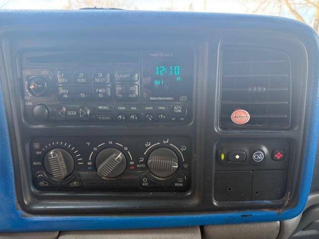 2002 Chevrolet Suburban 1500 LT