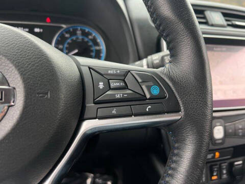 2022 Nissan LEAF SL PLUS