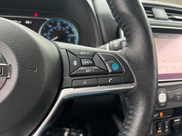 2022 Nissan LEAF SL PLUS