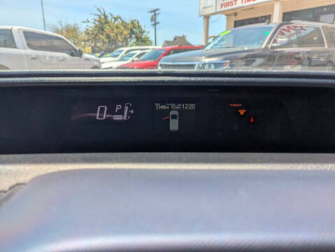 2016 Toyota Prius c Two