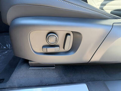 2025 Land Rover Discovery Sport P250 Dynamic SE