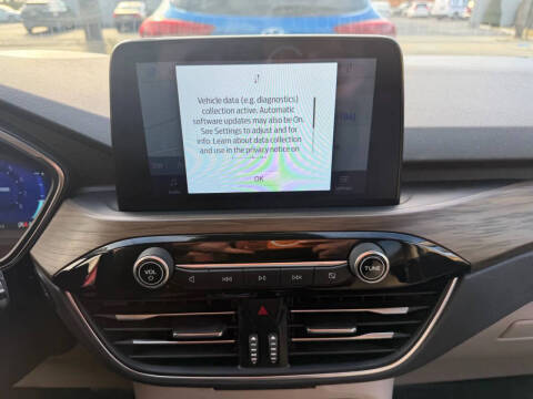 2020 Ford Escape Titanium